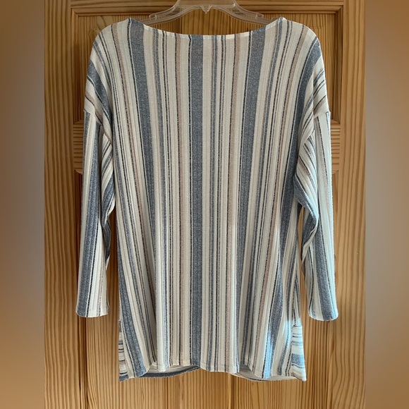 Above and Beyond Blue and Tan Stripped 3/4 Sleeve Blouse size Large - Picture 2 of 9